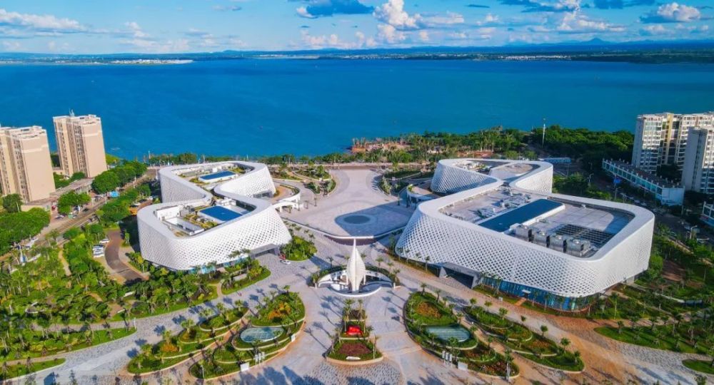 洋浦海南自贸港对外开放前沿