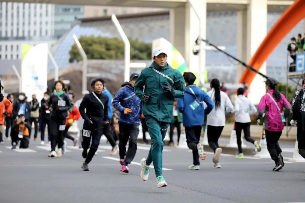 2023東京馬拉松,大迫傑2:06:13!_騰訊新聞