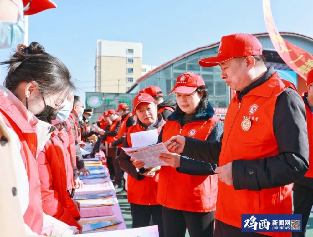 魯長友,鄭野巖,王素,蘭知震,陳立新,孫明瑞,徐銘等市四個班子副秘書長