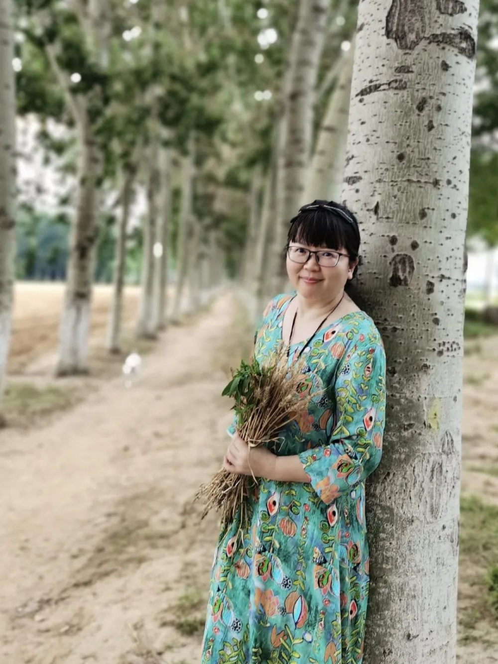 作者简介出版时间:2022年11月出版社:北京十月文艺出版社作者:乔叶