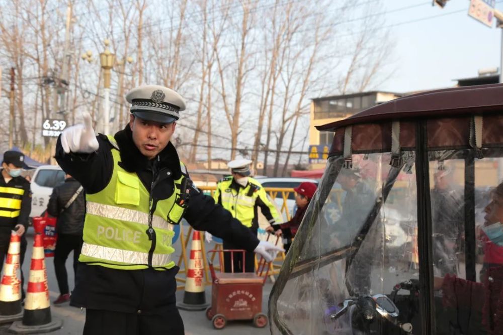 鹿邑縣公安交警大隊圓滿完成老子誕辰2594週年拜典儀式交通安保工作