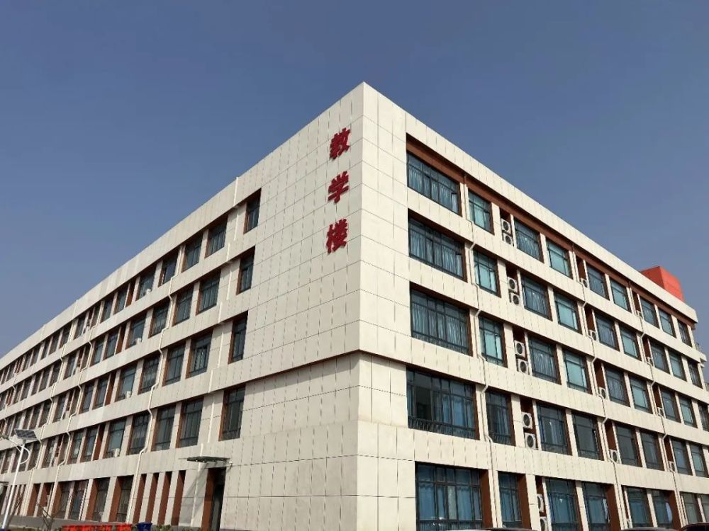 待遇丰厚德州中心城区这所新高中招聘各学科教师64人