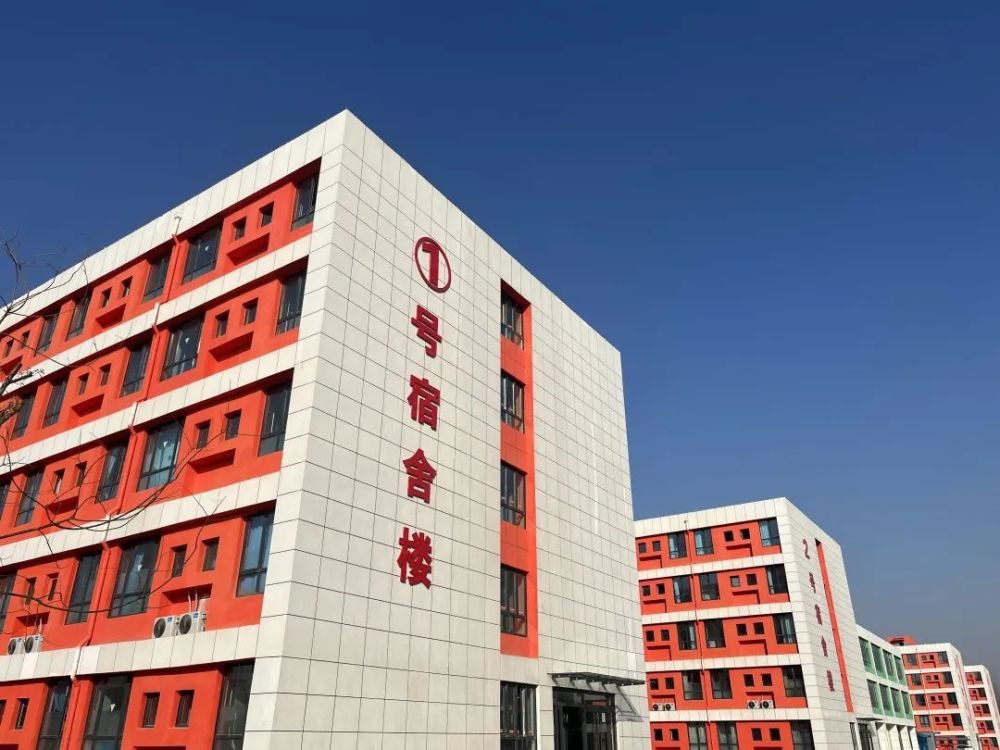 待遇丰厚德州中心城区这所新高中招聘各学科教师64人