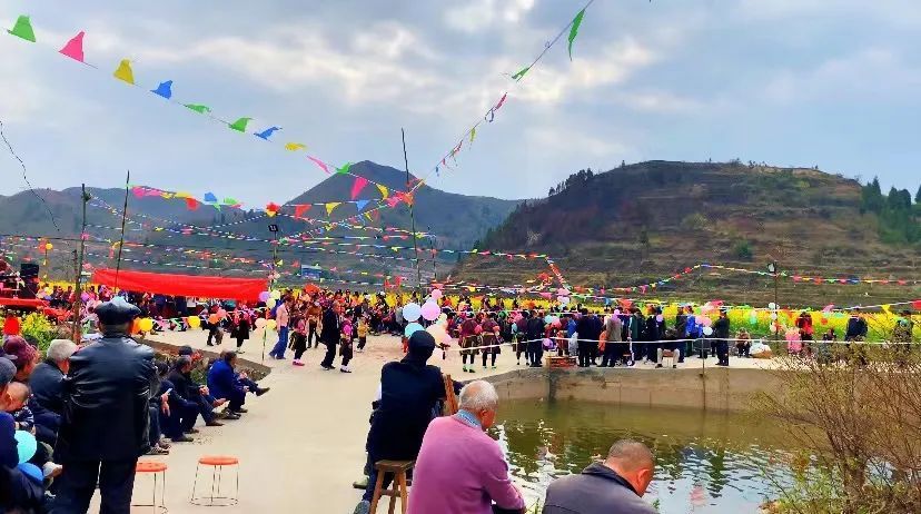 万潮镇马田村三八妇女节系列多彩的活动