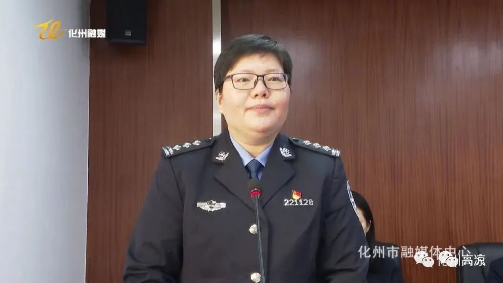 市人民政府副市长,市公安局局长 何晓玲市人民政府副市长 袁海峰