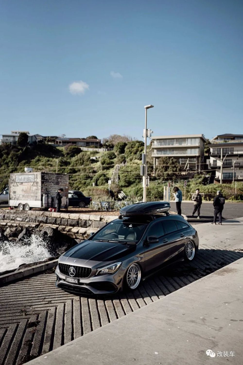 优雅的姿态风奔驰cla 250猎装版,变美不需要过多的修饰_腾讯新闻