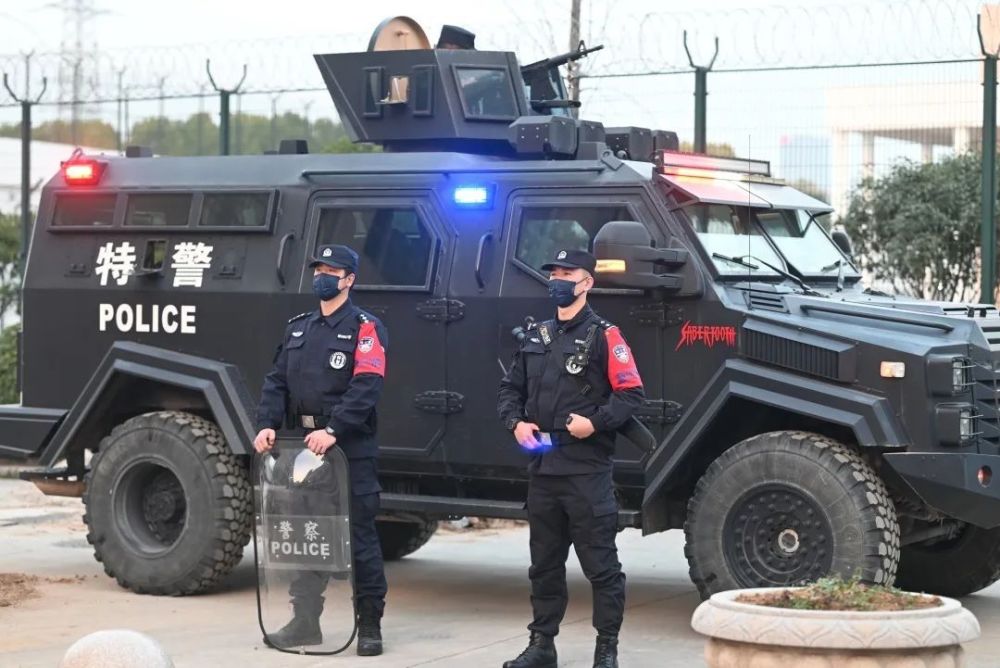 特警力量!_腾讯新闻