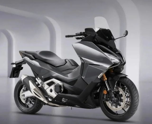 本田"羊王"nss 750新款发布_腾讯新闻