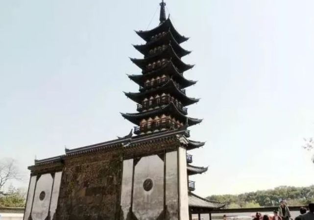 城隍庙今天过生日！7天免费！有人全家出动：上海人相信城隍庙保平安_腾讯新闻