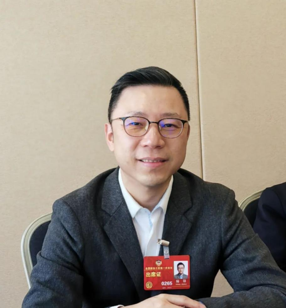 两会全国政协委员陆铭实践先行政策指导法律兜底加快农村宅基地制度