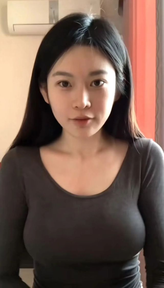 今天哞要说的就是女网红丁一昕就要寻找一些富二代和富豪的关系了想要