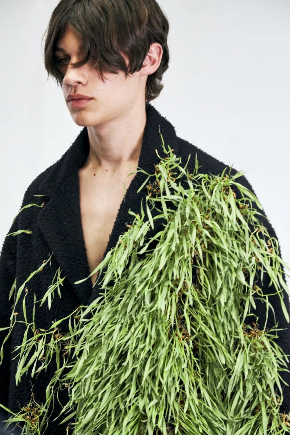 jonathananderson用当代艺术的形式设计时装