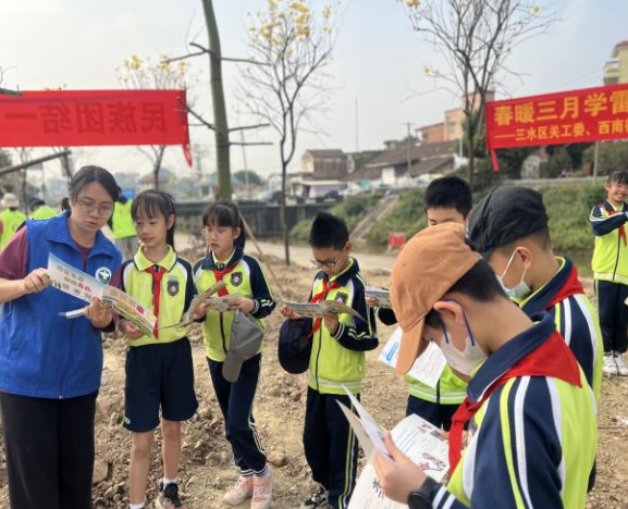 禁毒宣传进万家绿色无毒齐参与禁毒理念入人心
