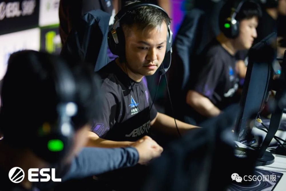 CSGO中国RA战队横扫世界第三液体！昂首挺进胜者组_腾讯新闻