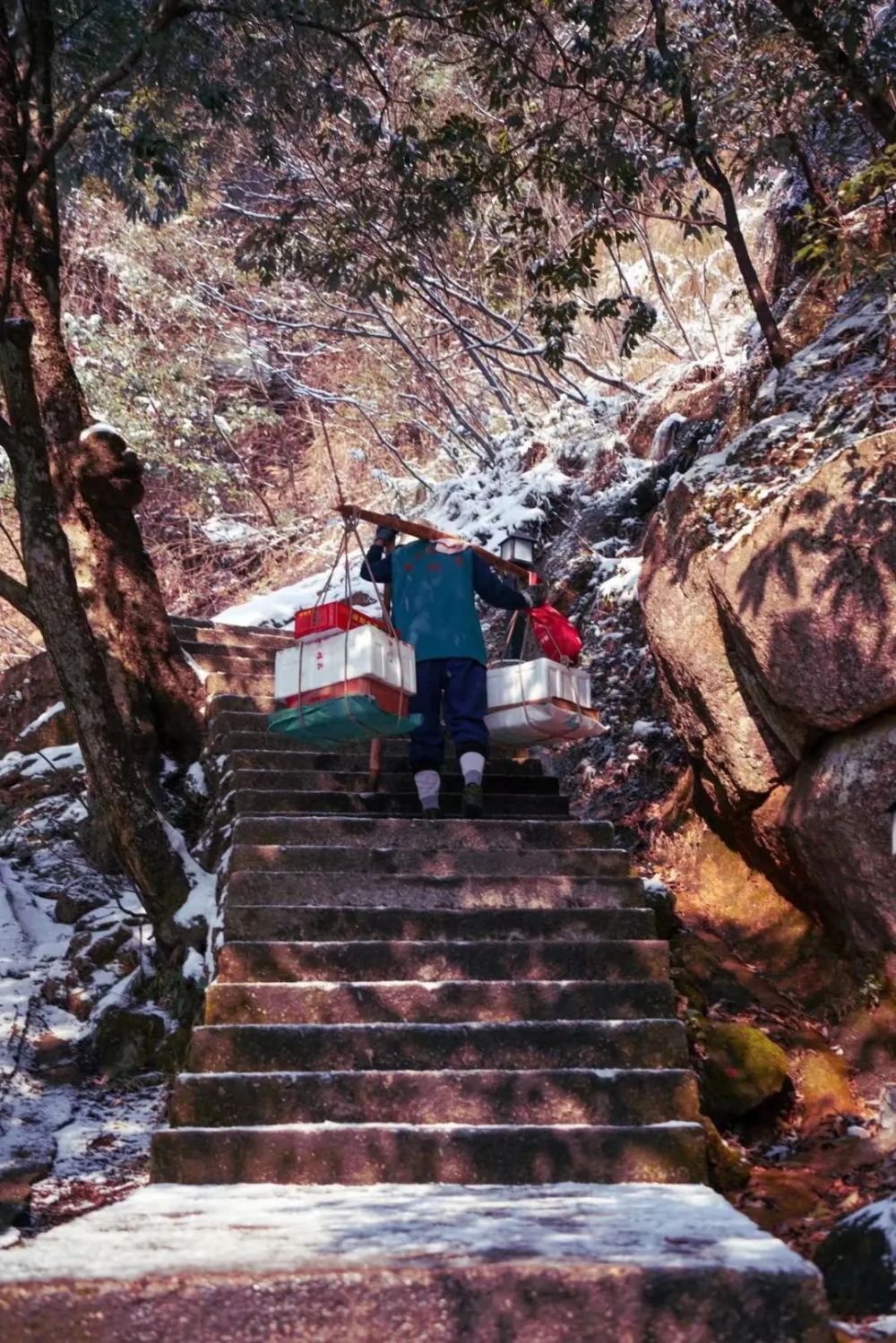 挑山工图片背景图片图片