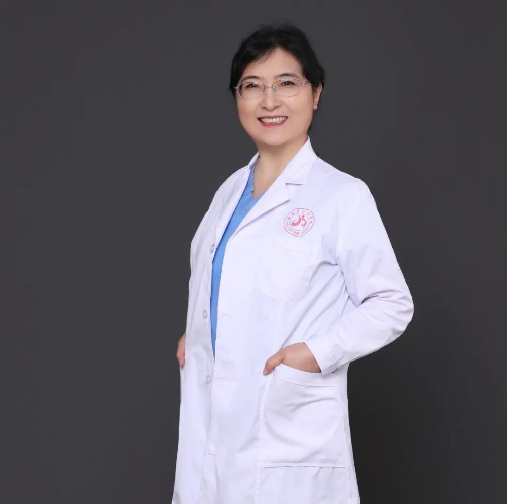 延安市人民医院感染科副主任赵媛副主任医师与检验科薛乐副主任检验师