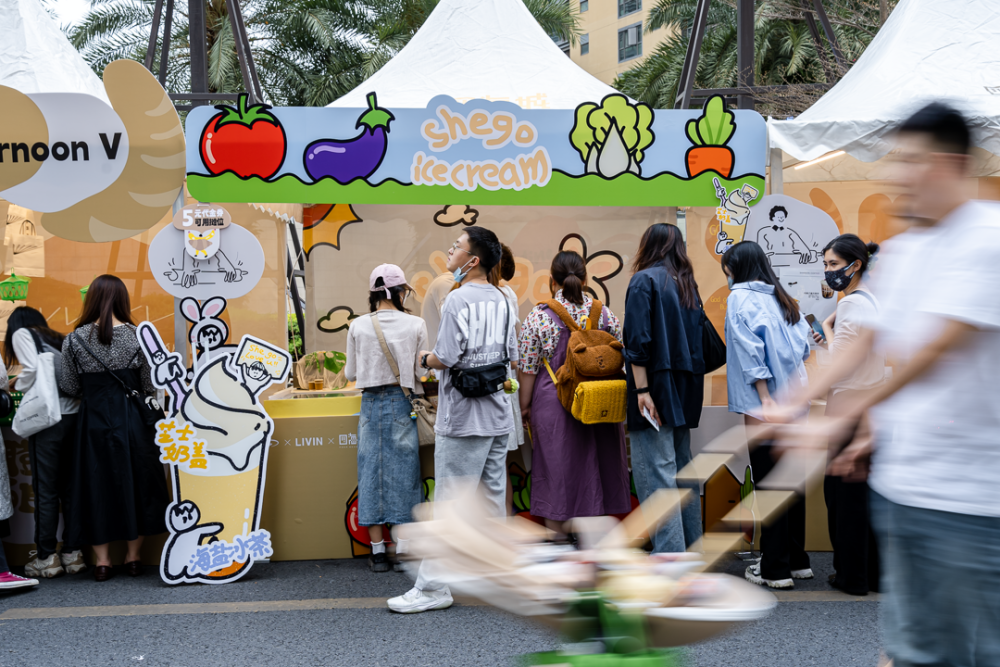 广州膨胀面包节最新路透,全城的面包脑袋都出动了!_腾讯新闻