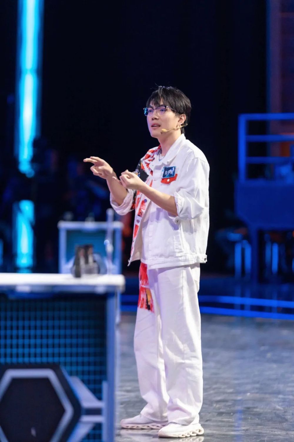 太原小伙儿白宇鹏卫冕《最强大脑》第十季脑王并荣膺"中国队长"_腾讯