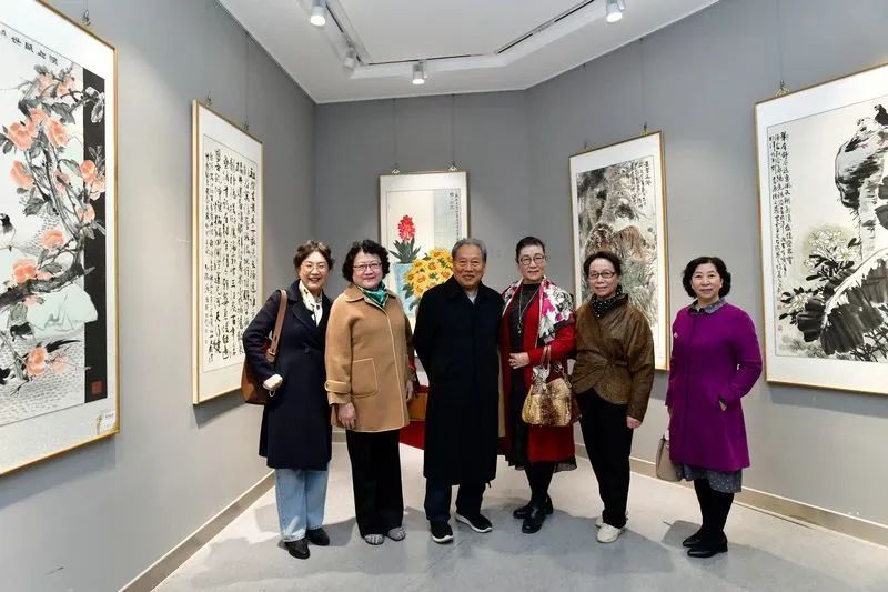 历时一年时间组织策划的繁华锦绣书画名家作品展在天津东丽美术馆开幕