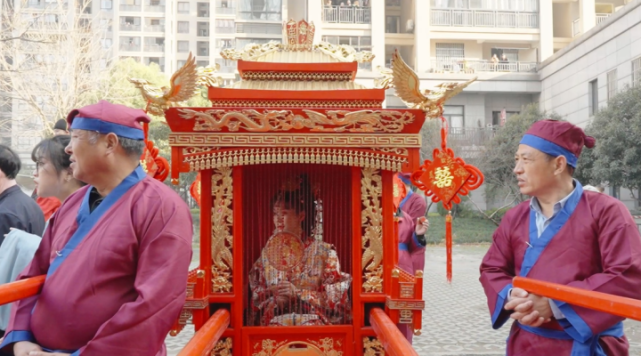 华流才是顶流骑白马抬花轿这场婚礼火出圈