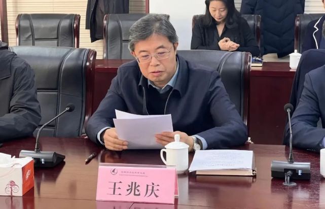 辽宁省交通运输厅厅长冯万斌一行来旅顺开发区调研工作