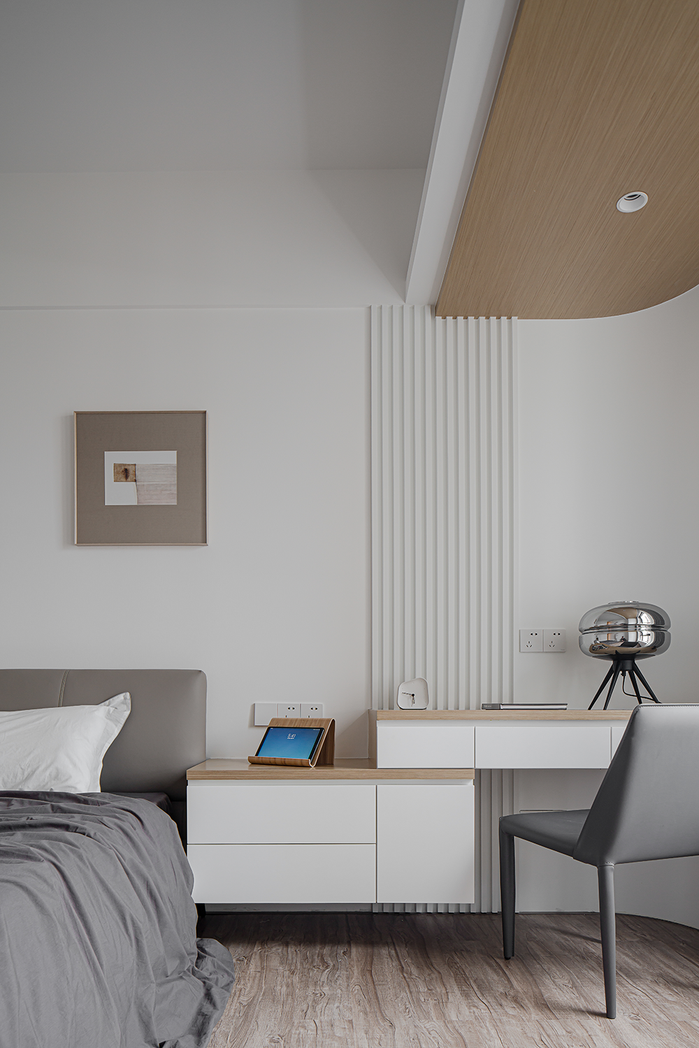 130㎡现代原木风,圆弧形墙角 圆弧沙发,趣味而优雅!