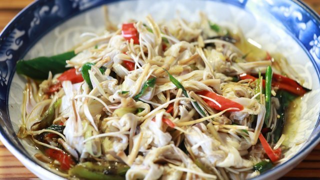 有一种叫云南的生活|花开满山雪!保山施甸白露花绽放_腾讯新闻