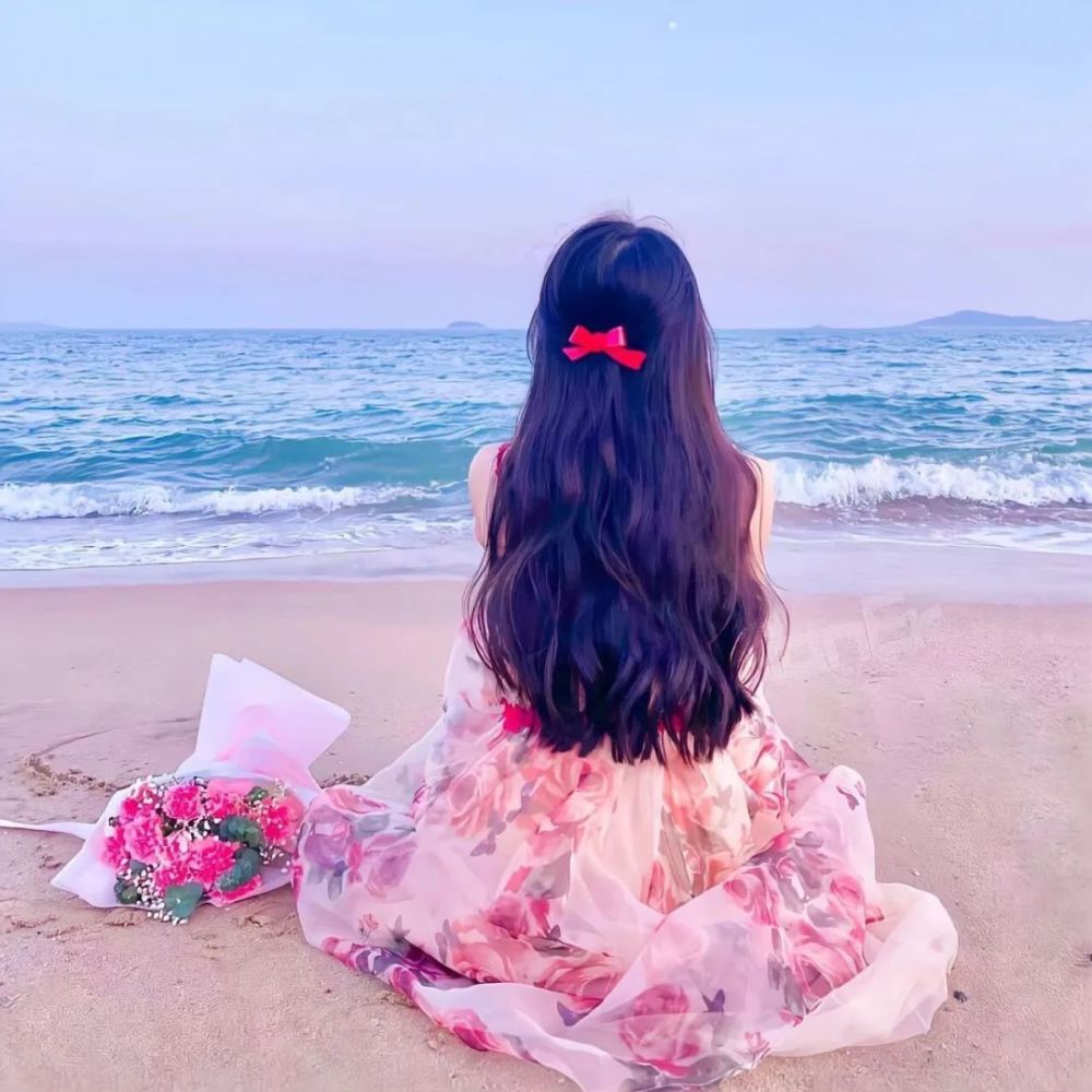 女生头像背影捧花女生头像
