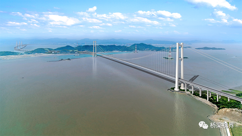 常泰長江大橋主航道橋鋼桁樑架設全面展開,六橫雙嶼門大橋首樁灌注