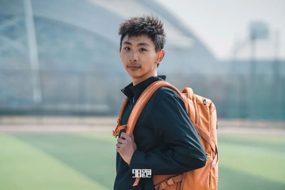 王东辉|后起之秀 奔涌向前_腾讯新闻