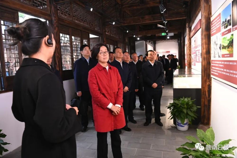 市委理论学习中心组专题学习会暨"36123"警示教育活动在兴国举行