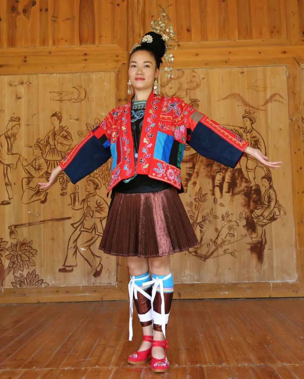 侗族服饰:让"指尖技艺"变"指尖经济"_腾讯新闻