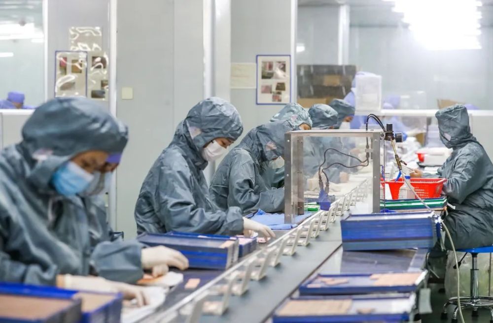 最美生产线之上海家诺华化妆品有限公司