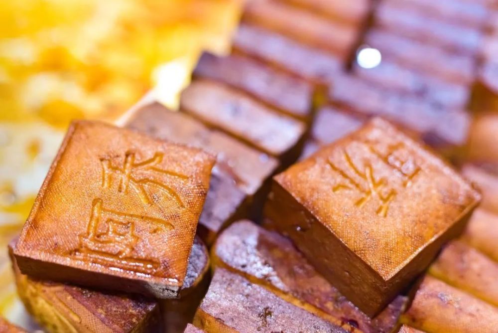马桥豆腐干首家直营店迁址了!新址在……_腾讯新闻