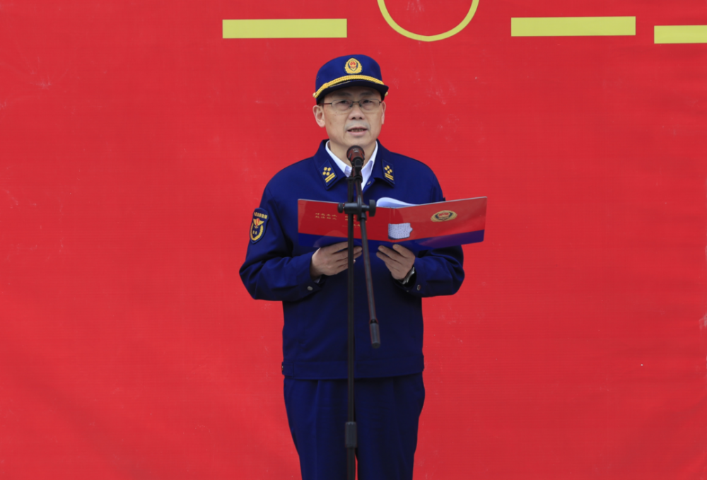 江平副总队长,市政府武荣副市长,张力副秘书长,程鹏支队长,葛永华政委