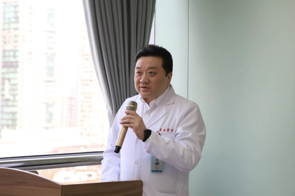 神外监护病房"搬新家",华山医院新8号楼全面启用_腾讯新闻