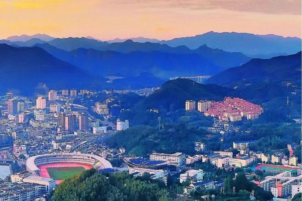 "一把手"大比拼|114个县级以上重点项目落地见效,遂昌妙高"以一域之精