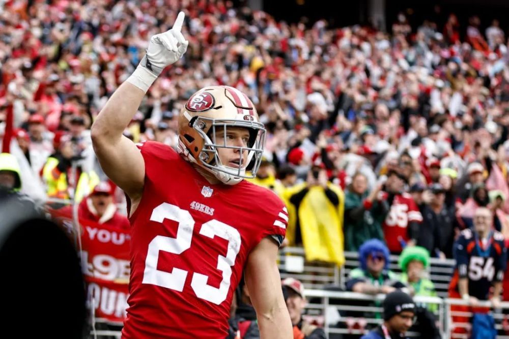 帕特里克-马霍姆斯当选第一人!谁是2022赛季nfl第二人?_腾讯新闻