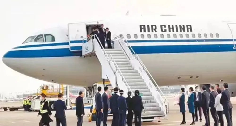 马英九终于拜谒到中山陵，趣事“大迷航”里看未来