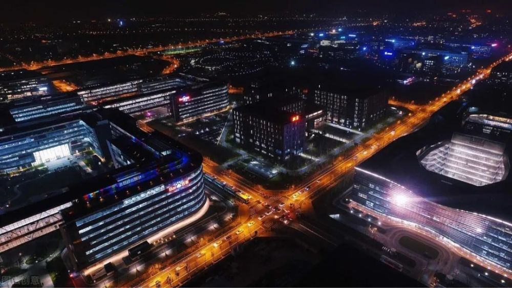 互联网大厂忙着减员,阿里巴巴减19576人,腾讯减7777人,小米减3695人