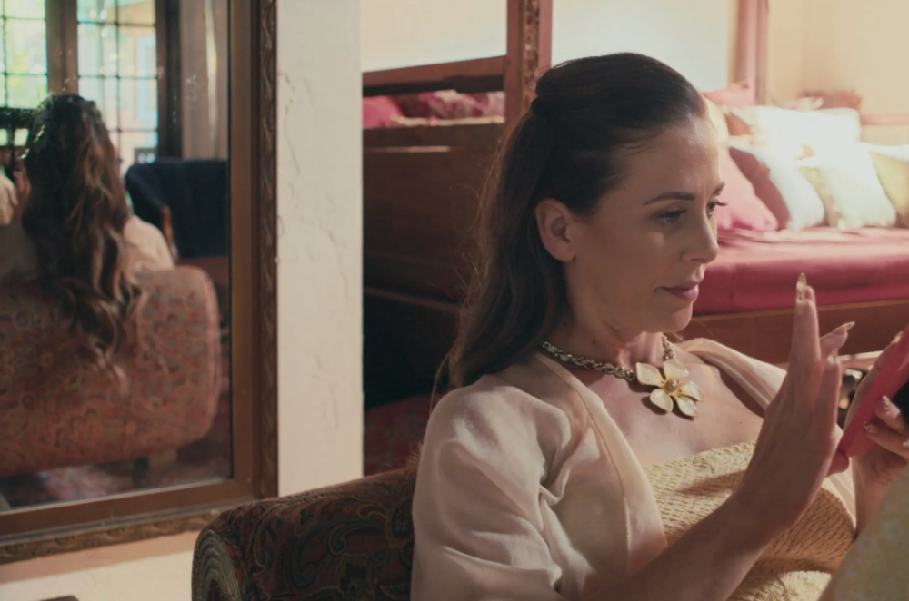 著名色情片演员谢丽·德维尔「直接将性贩卖,性剥削与色情作品混为一