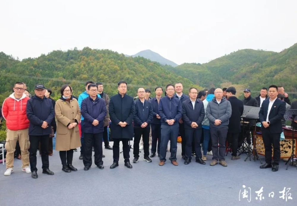 寿宁县人大常委会主任,寿宁茶产业发展领导小组组长简树铃,闽东日报社