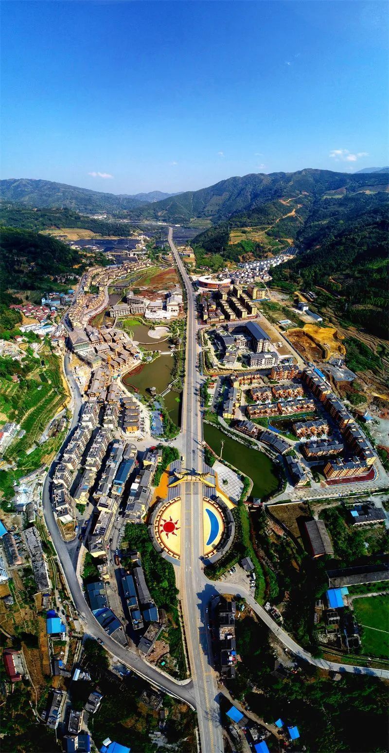 有一种叫云南的生活醉在苗乡屏边看山看水看云卷云舒