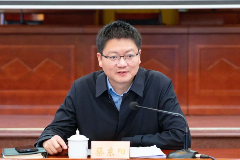 副县长罗晓波,刘淑琴,县直有关单位主要负责