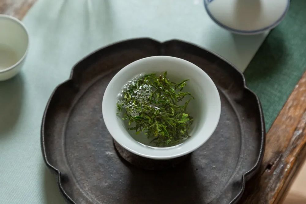 金奖惠明茶231|历史名茶,明前头采,手工制茶,"兰香果韵"醉人_腾讯新闻
