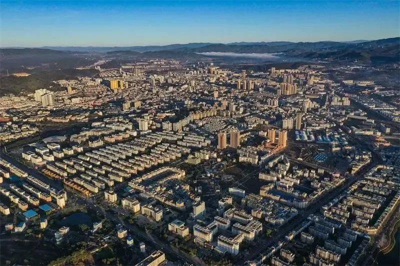 绿美楚雄丨楚雄市全力推进新型城镇化建设_腾讯新闻
