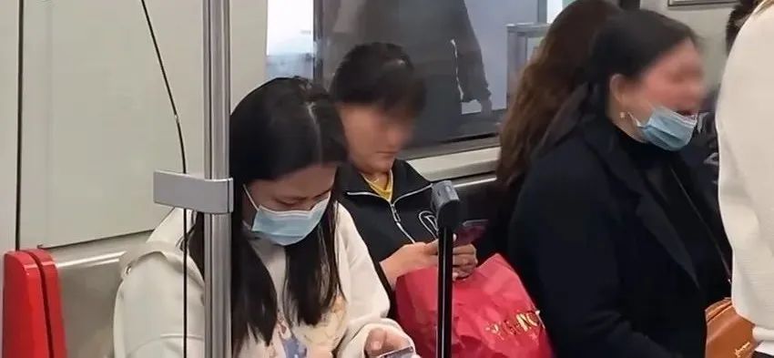 坐地铁不再强制戴口罩？北京地铁回应——学好英语对以后的作用2023已更新(微博/腾讯)