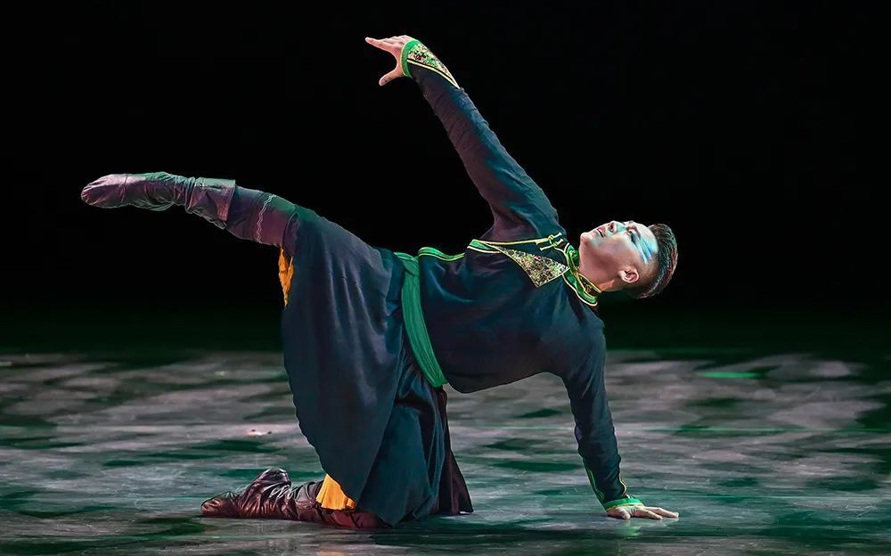 艺术|鄂尔多斯:第六届内蒙古舞蹈大赛开赛_腾讯新闻