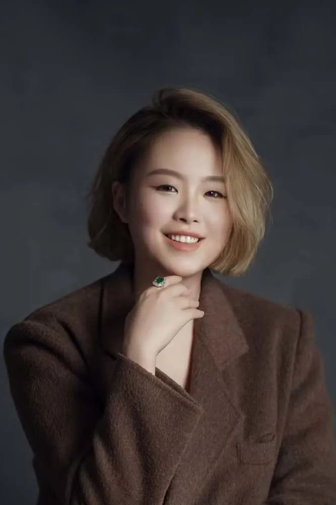 对话胡润u30|67roiphem伊菲慕创始人骆芊妤:以高