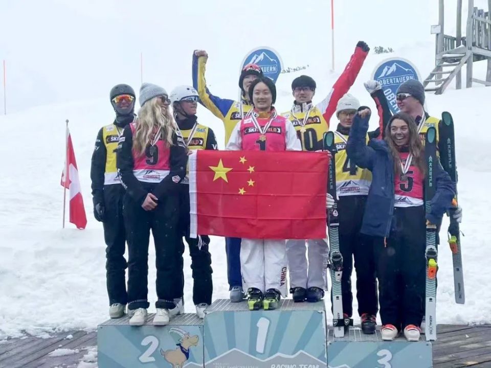 自由式滑雪空中技巧世青赛：河北运动员刘宣赤获得一金一银_腾讯新闻